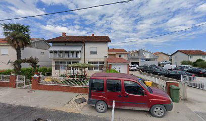 ODRŽAVANJE I MEHANIČKI POPRAVCI MOTORNIH VOZILA, VUČA D E N I S VLASNIK DENIS MILAN