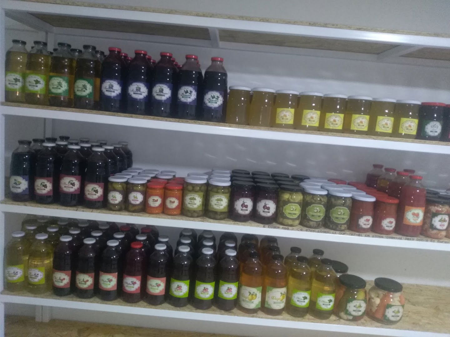 LD MERAK MARKET-PRODAJA DOMAĆE ZIMNICE