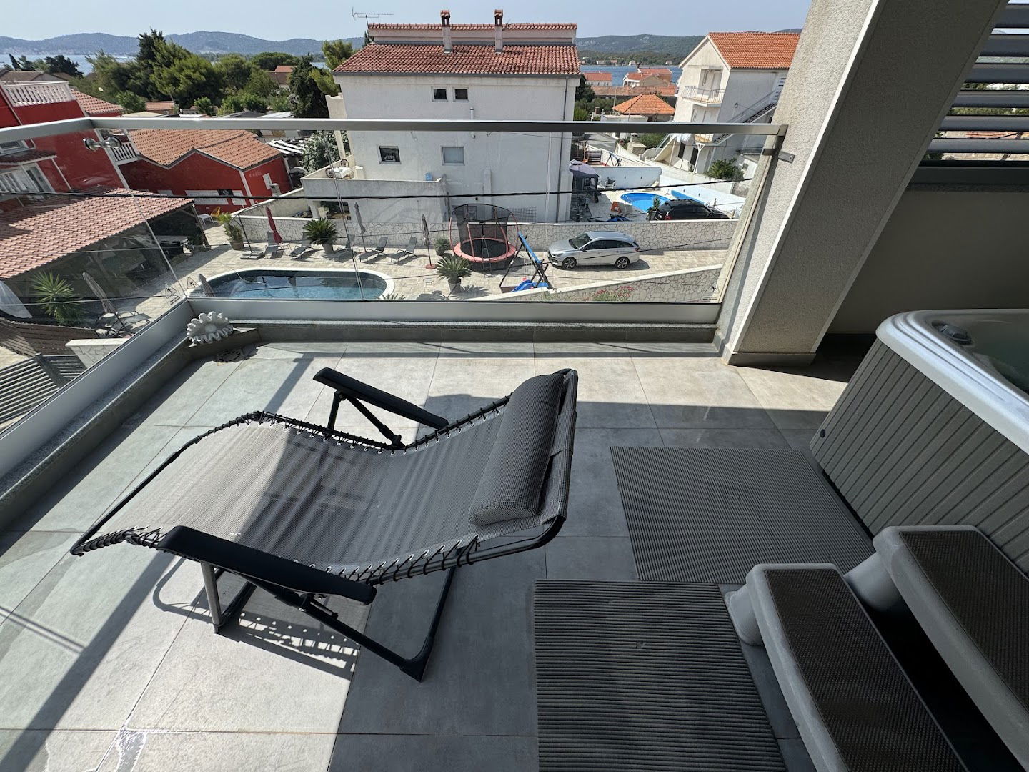 Laudato XXL Deluxe Apartment with Jacuzzi & Bikes