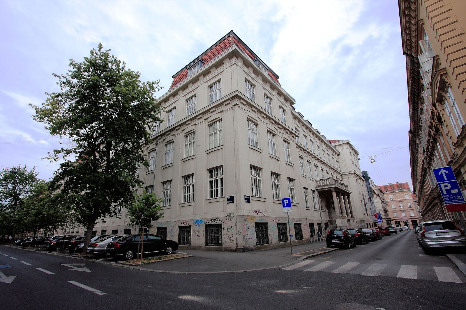 Farmaceutsko-biokemijski fakultet u Zagrebu