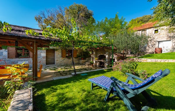 Stone Holiday Homes Stankovci (Natasa & Ana)