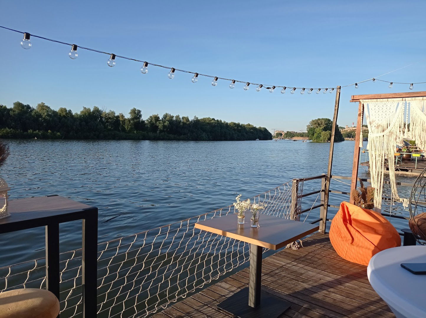 Kvinton Splav - Novi Beograd