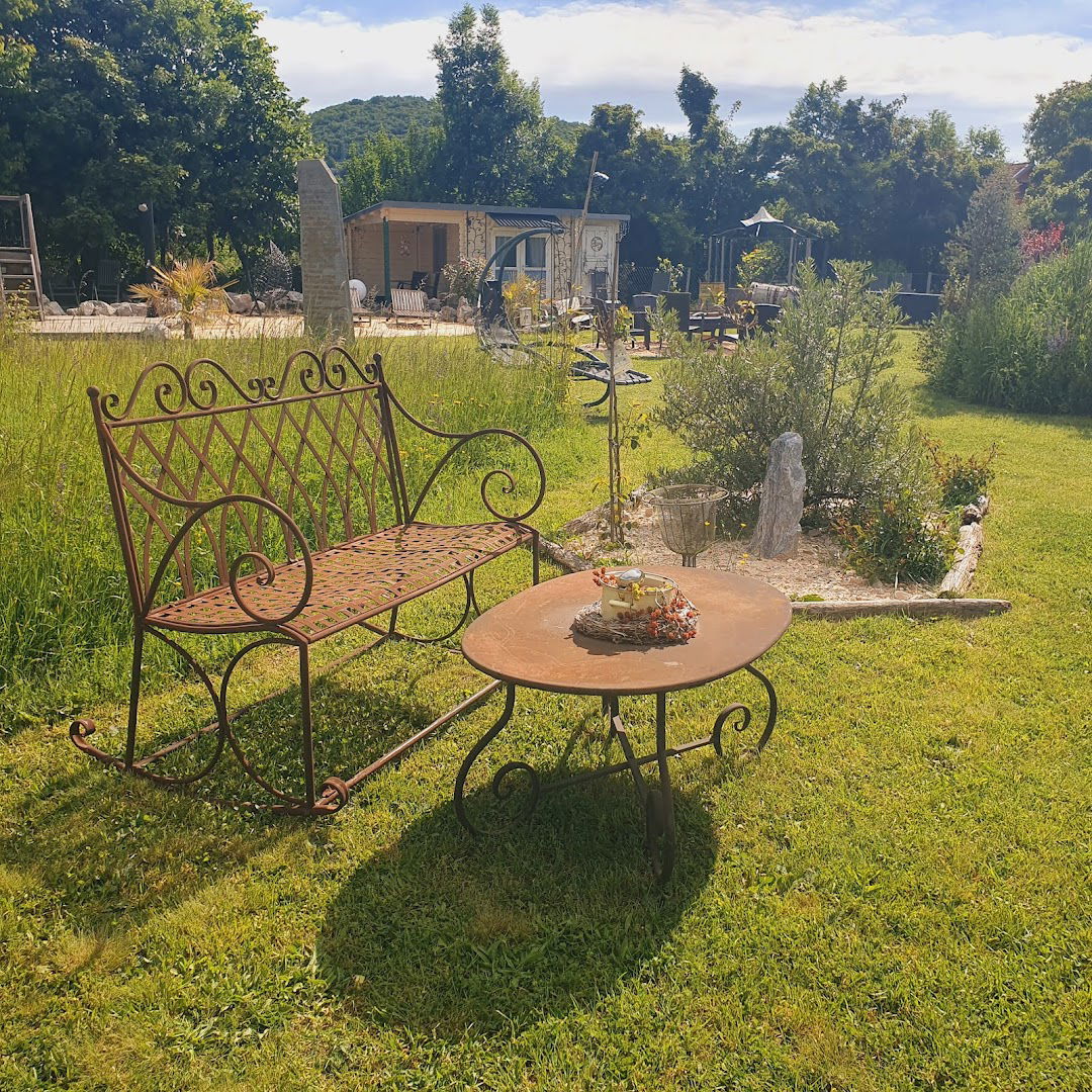 Campingplatz & Apartments / TinyHous Moosburger Gertraud