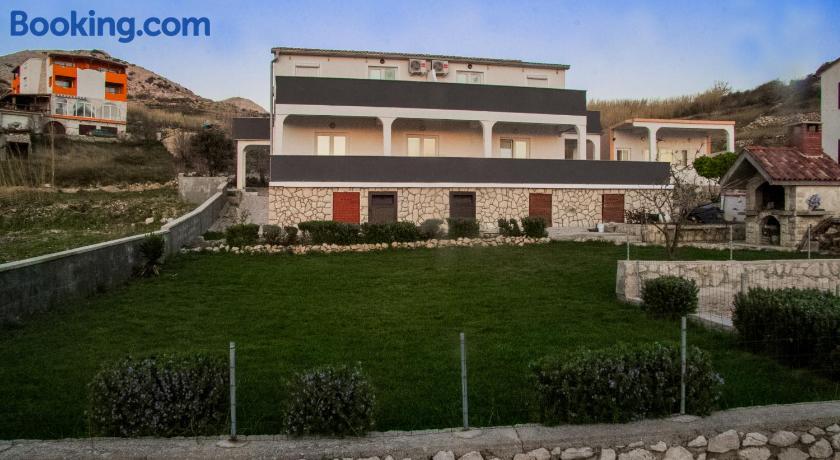 Apartments Dalmatinka