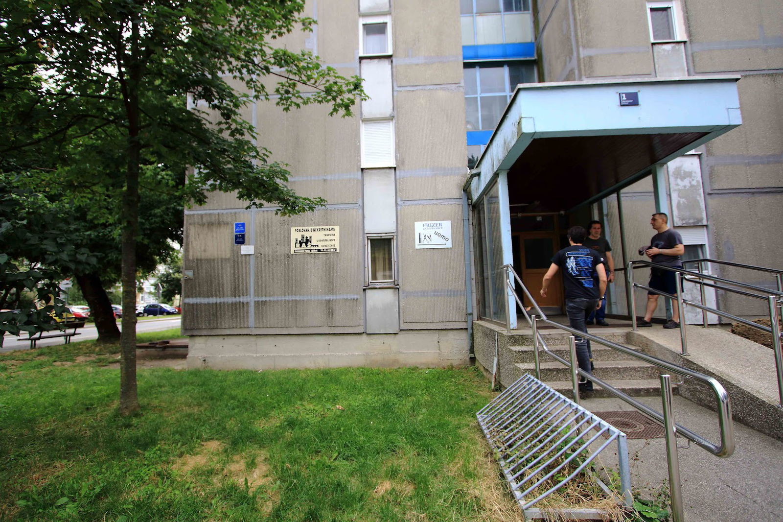 Frizerski salon za muškarce "Uomo"