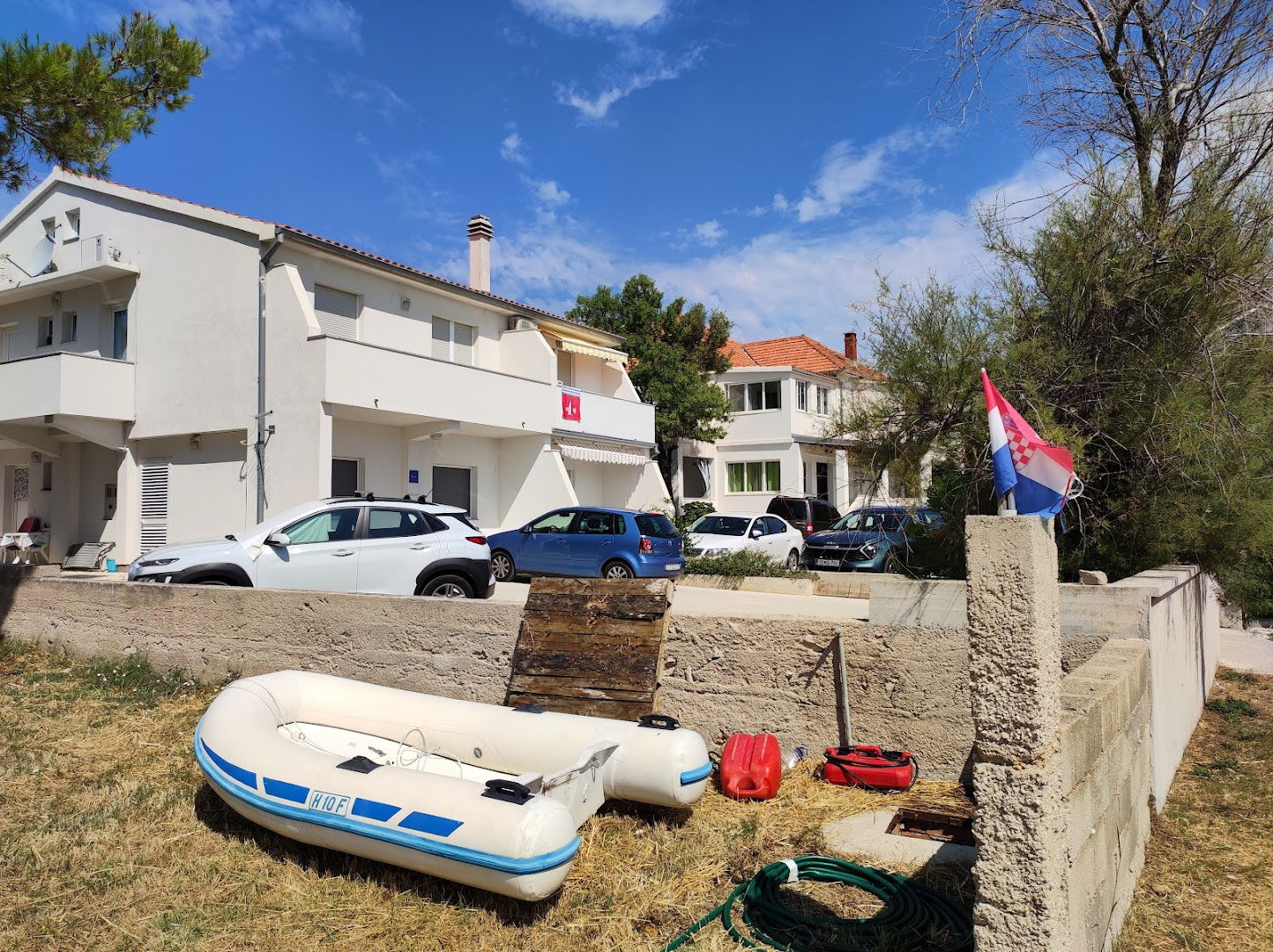 Apartments Vili Betina