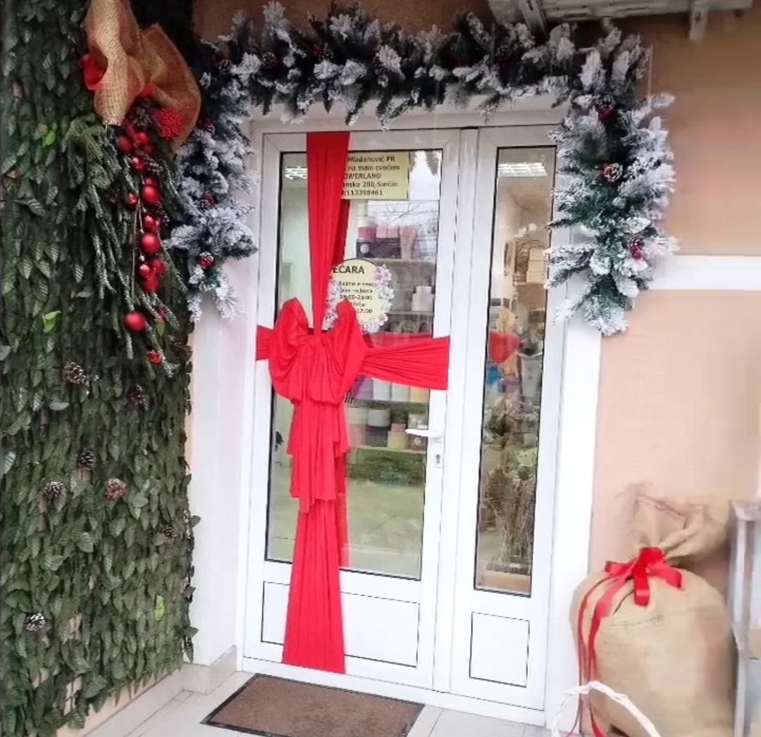 Cvećara i isporuka cveća "Flowerland" Surčin