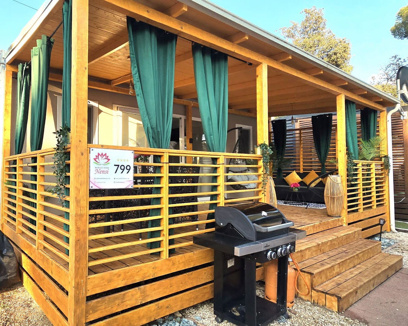 Mobile Home Nensi, Biograd na Moru