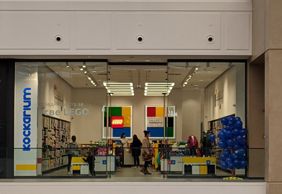 Kockarium: LEGO kocke i LEGO Wear odeća za decu