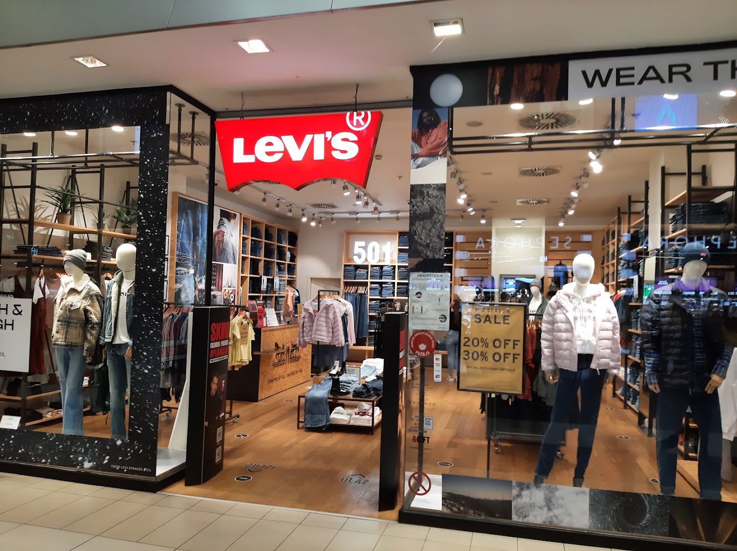 Levis