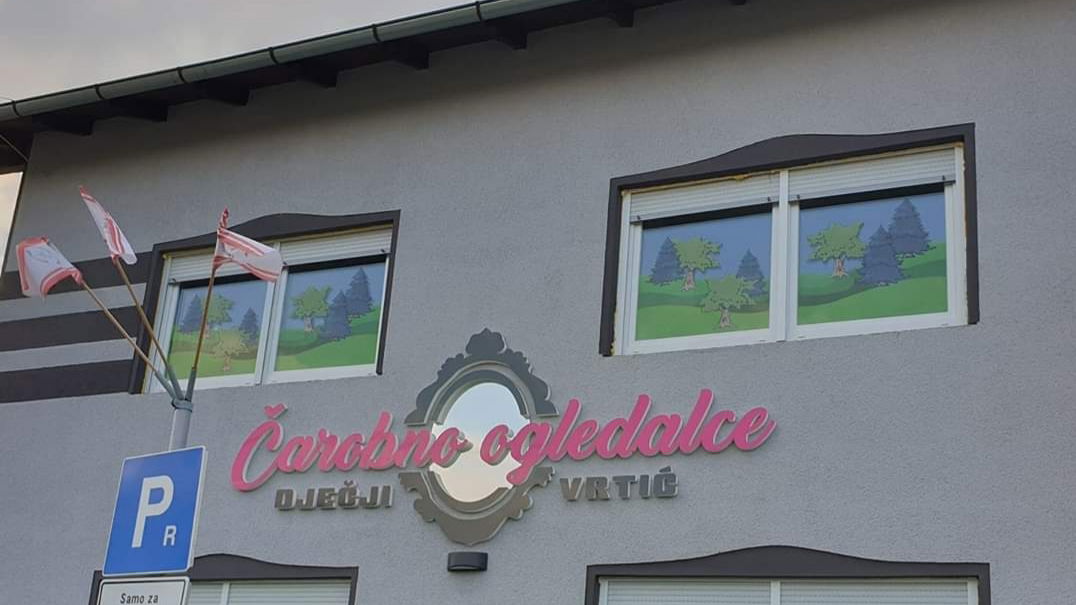 dječji vrtić ČaRoBnO OgLeDaLcE