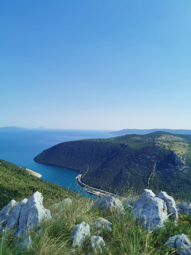 Vidikovac iznad Plomina