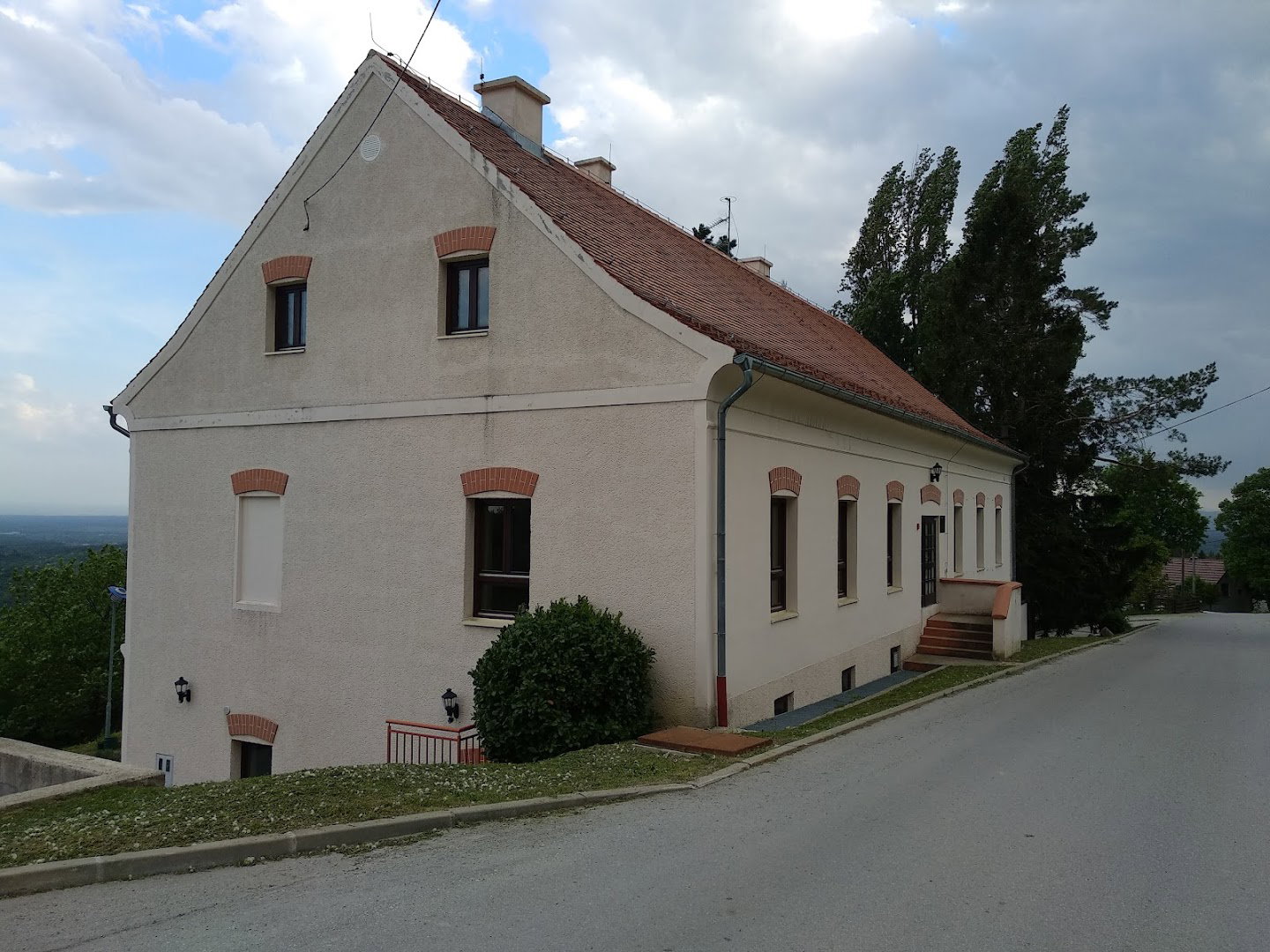 Područna škola "Plešivica"