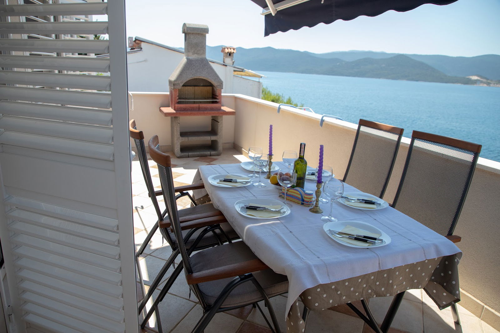 Apartments Mimi Komarna