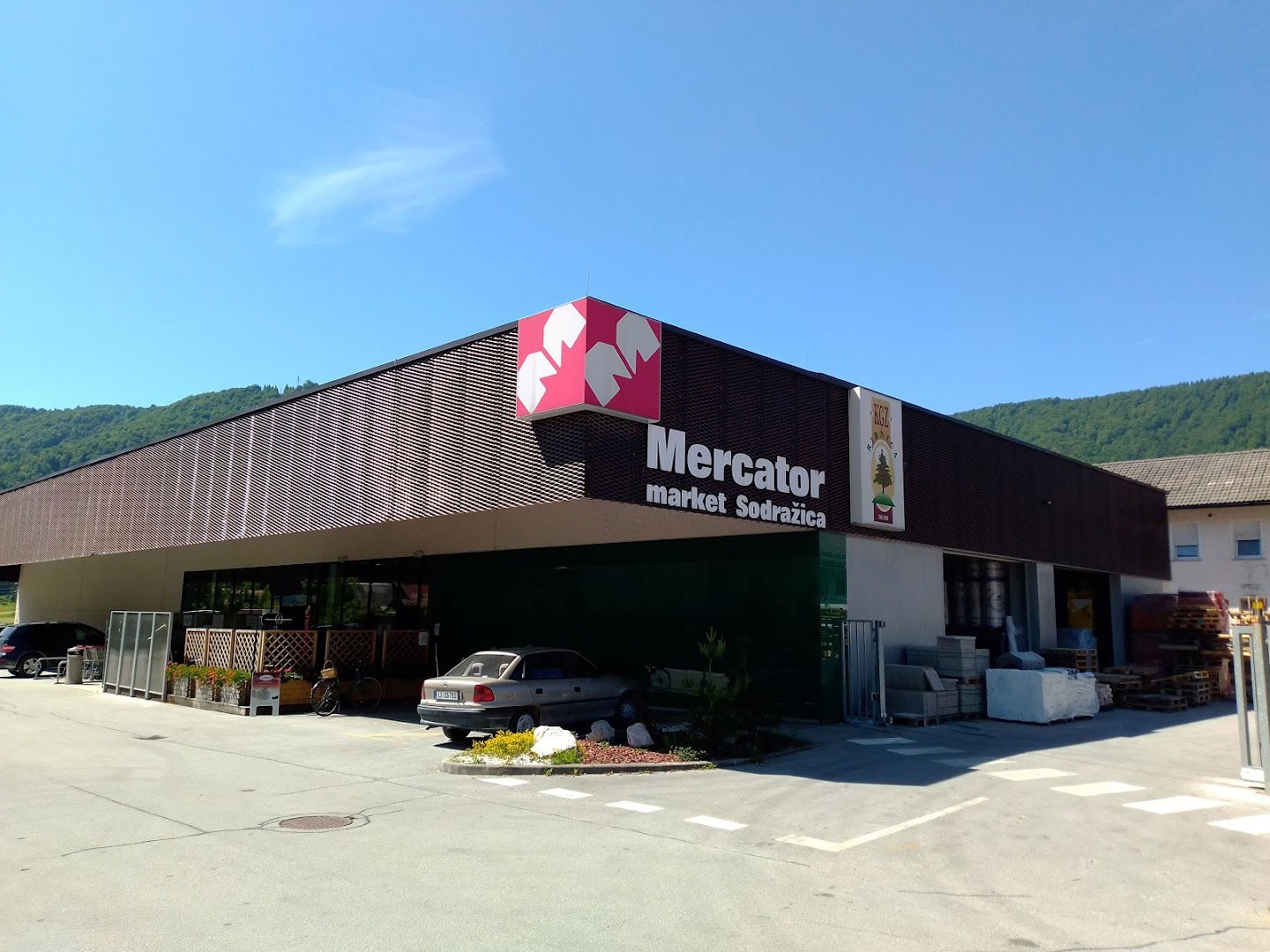 Mercator - Kmetijsko-Gozdarska zadruga Ribnica, market Sodražica