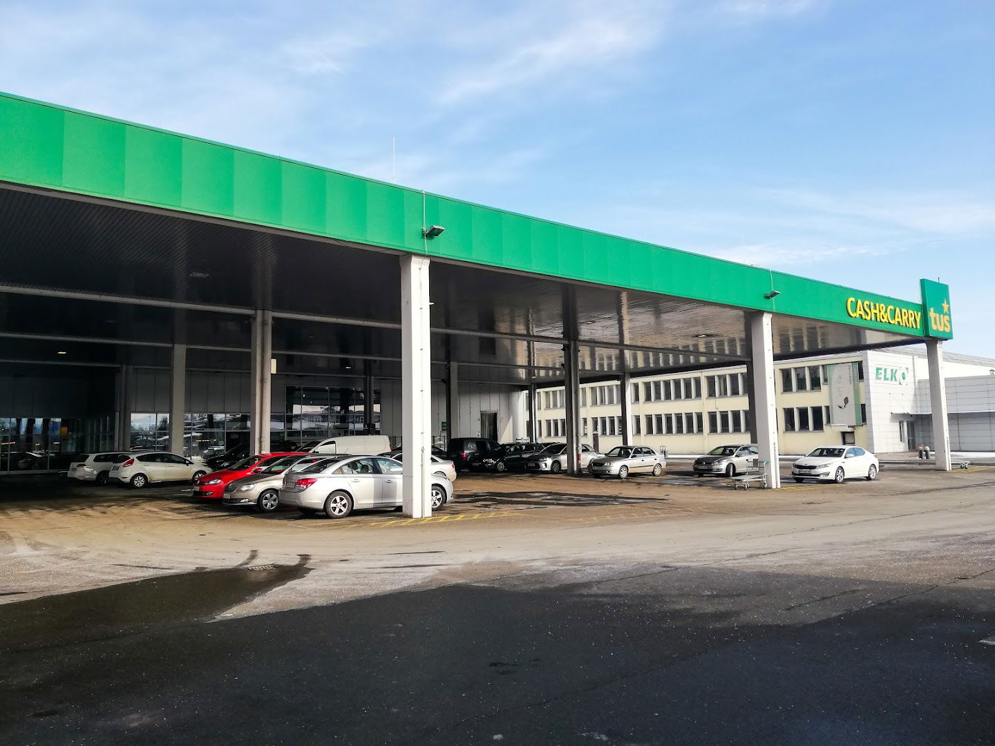 Tuš Cash&Carry Maribor