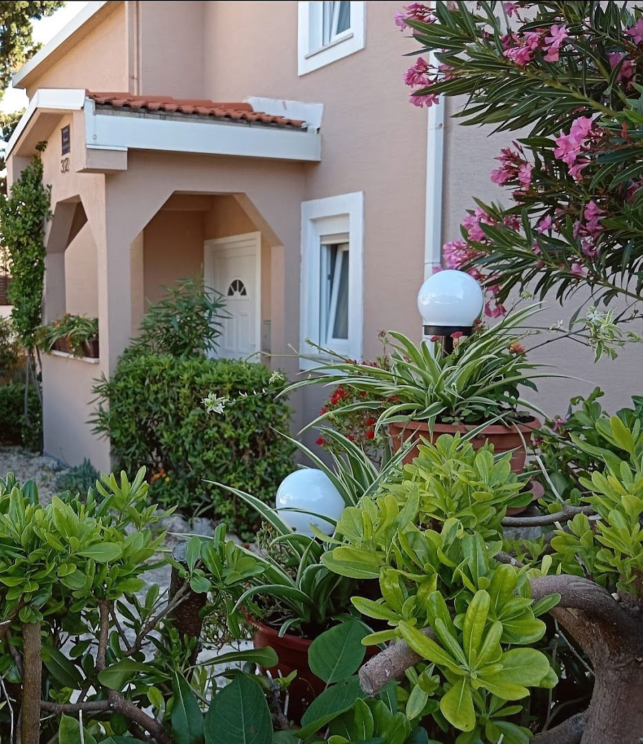 Apartments Cvetković, Mandre - Pag