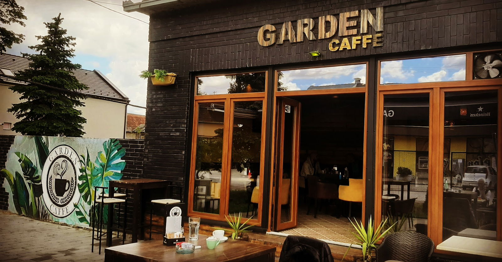 Garden caffe