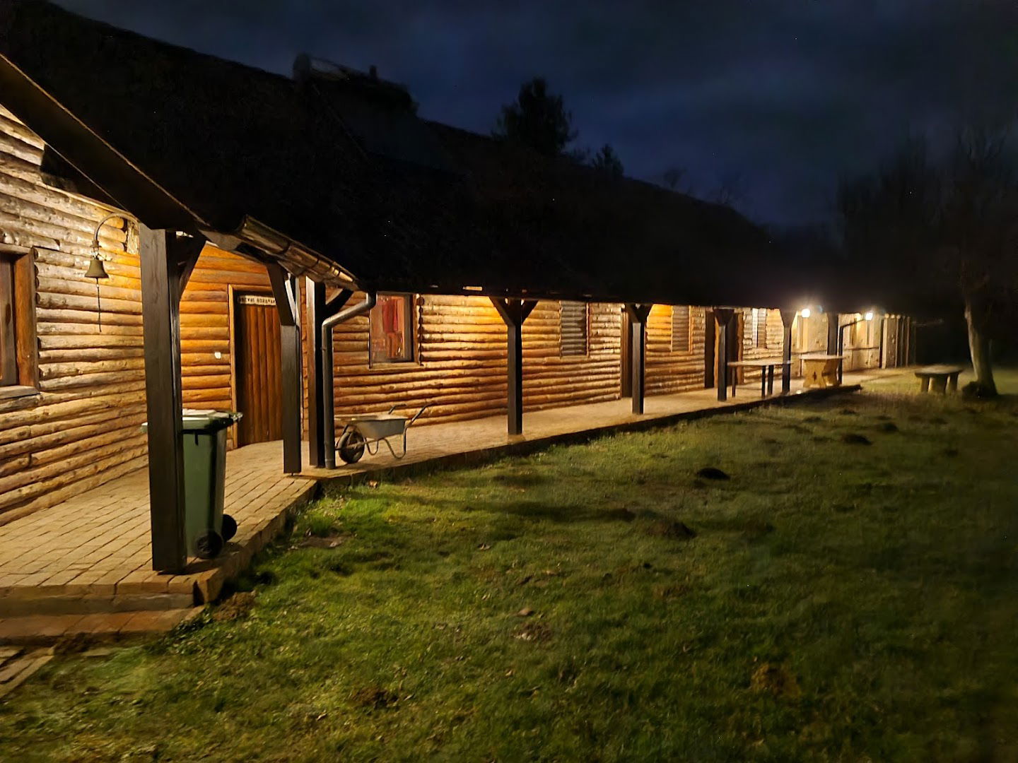 SLAVONSKI DVORI ČAĐAVICA, VL. KREŠIMIR DROKAN