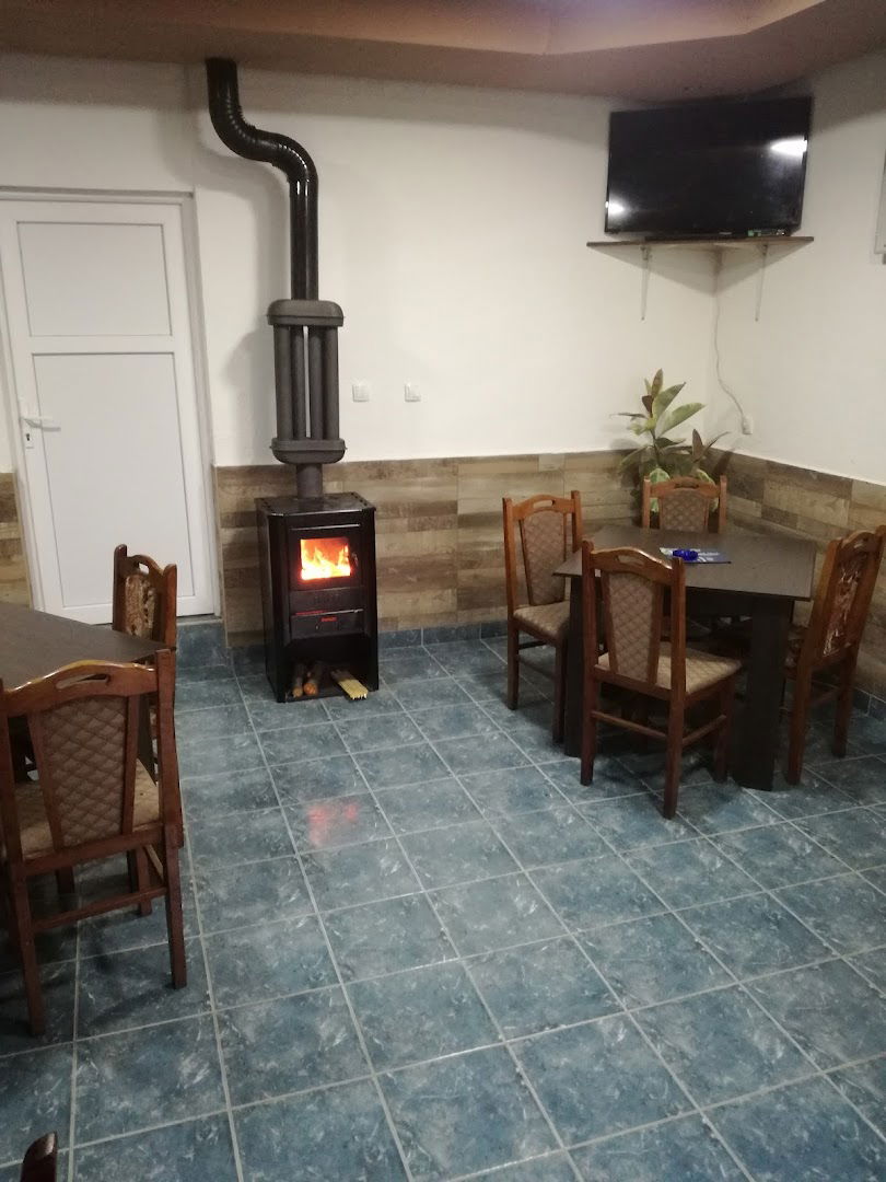 Kafana "Kreni Prema Meni"