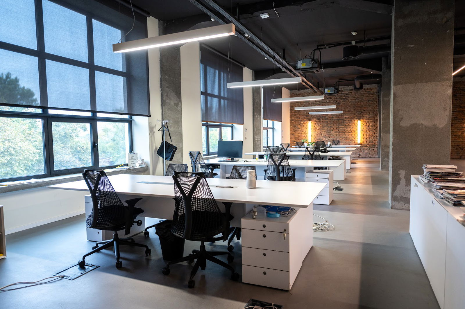 Right PR & Media consulting