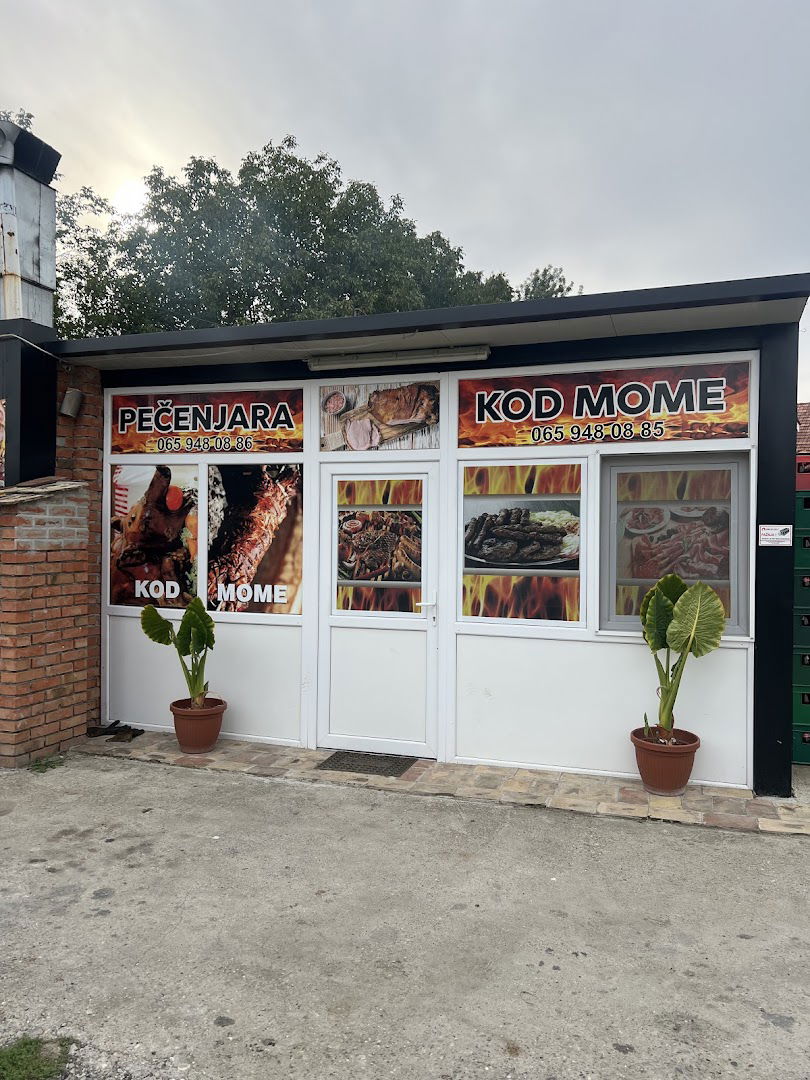 Barbecue “ At Moma’s”