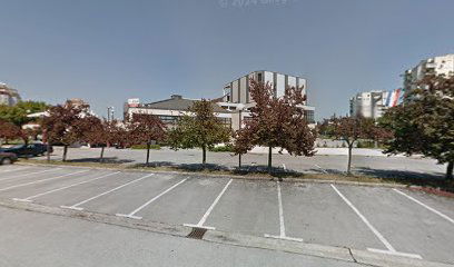 Parkiralište Dom Hrvatske Vojske "Zrinski"