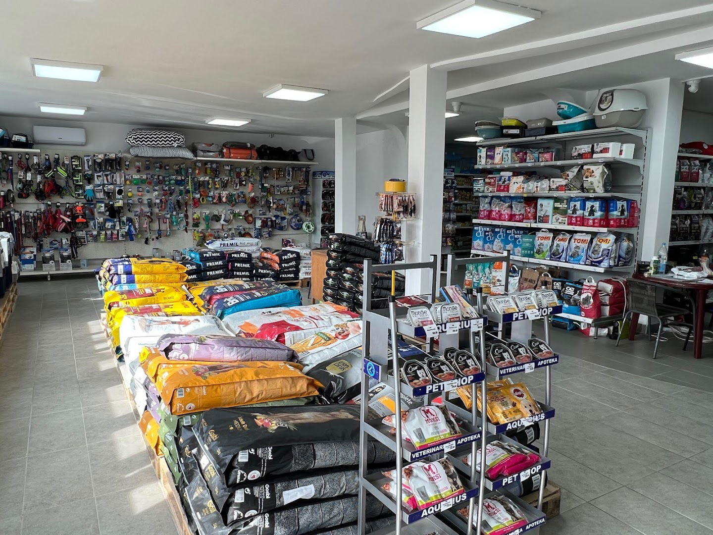 Altina - Veterinarska apoteka i pet shop Aquarius