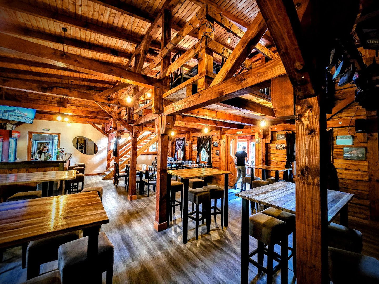 Voodoo Lake Grill & Music House