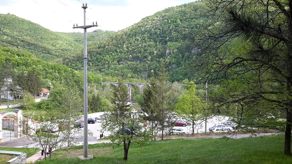 Манастирски паркинг