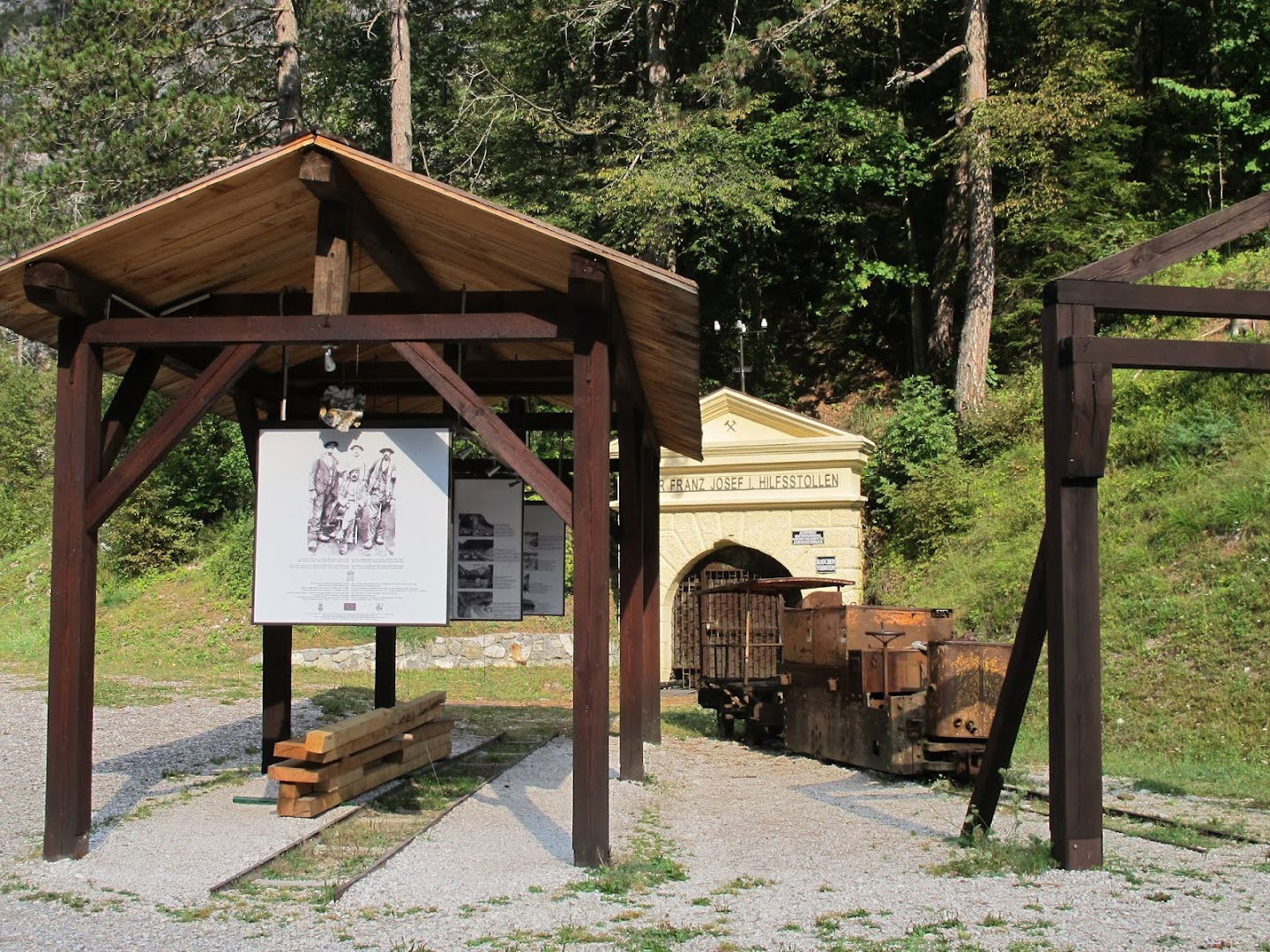 Prostovoljno gasilsko društvo Log pod Mangartom - WWI materiel tunnel Log pod Mangartom