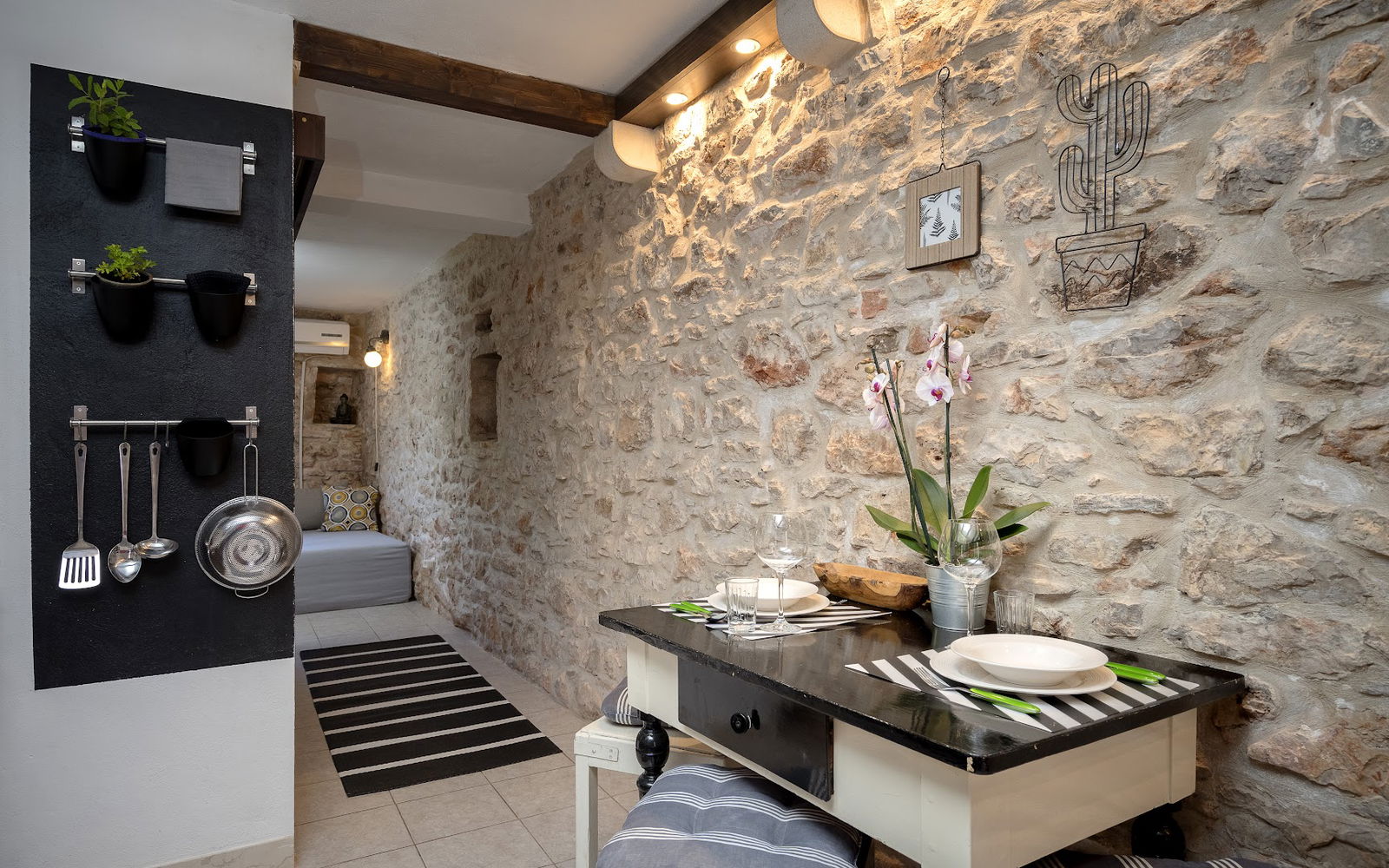 Heritage Stone House Retreat