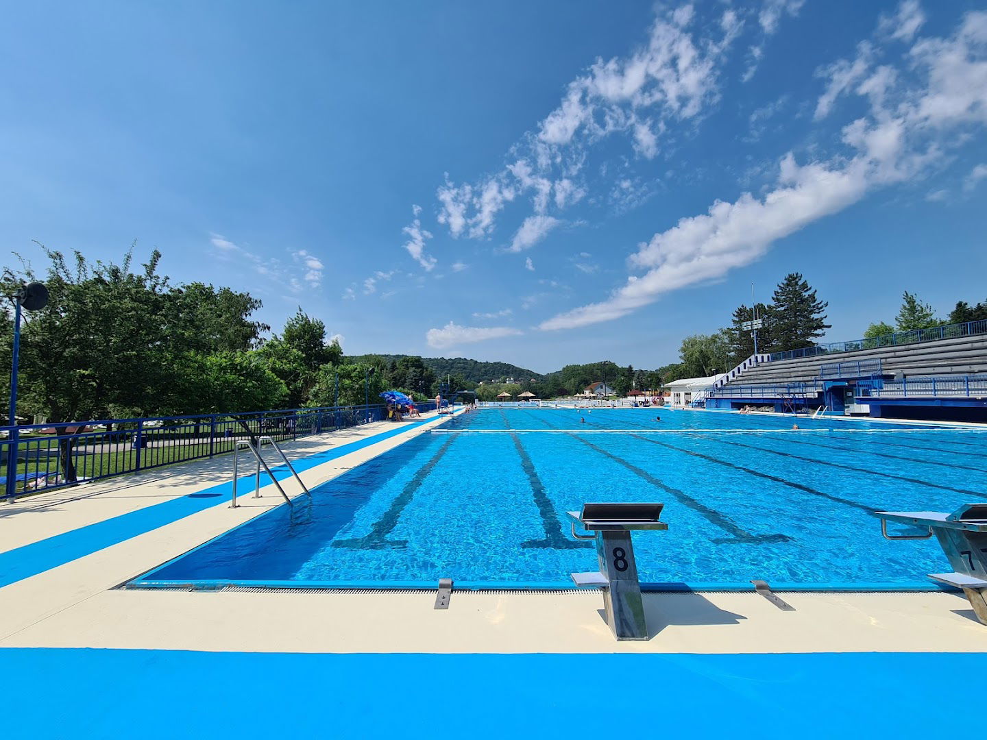 СРЦ Петница базени