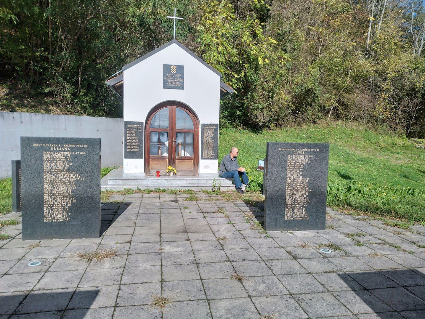 Struga Banska Cemetery