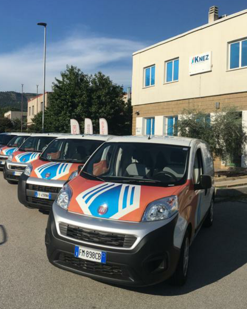 KNEZ S.A.S DI GABRIELE KNEZ & C.