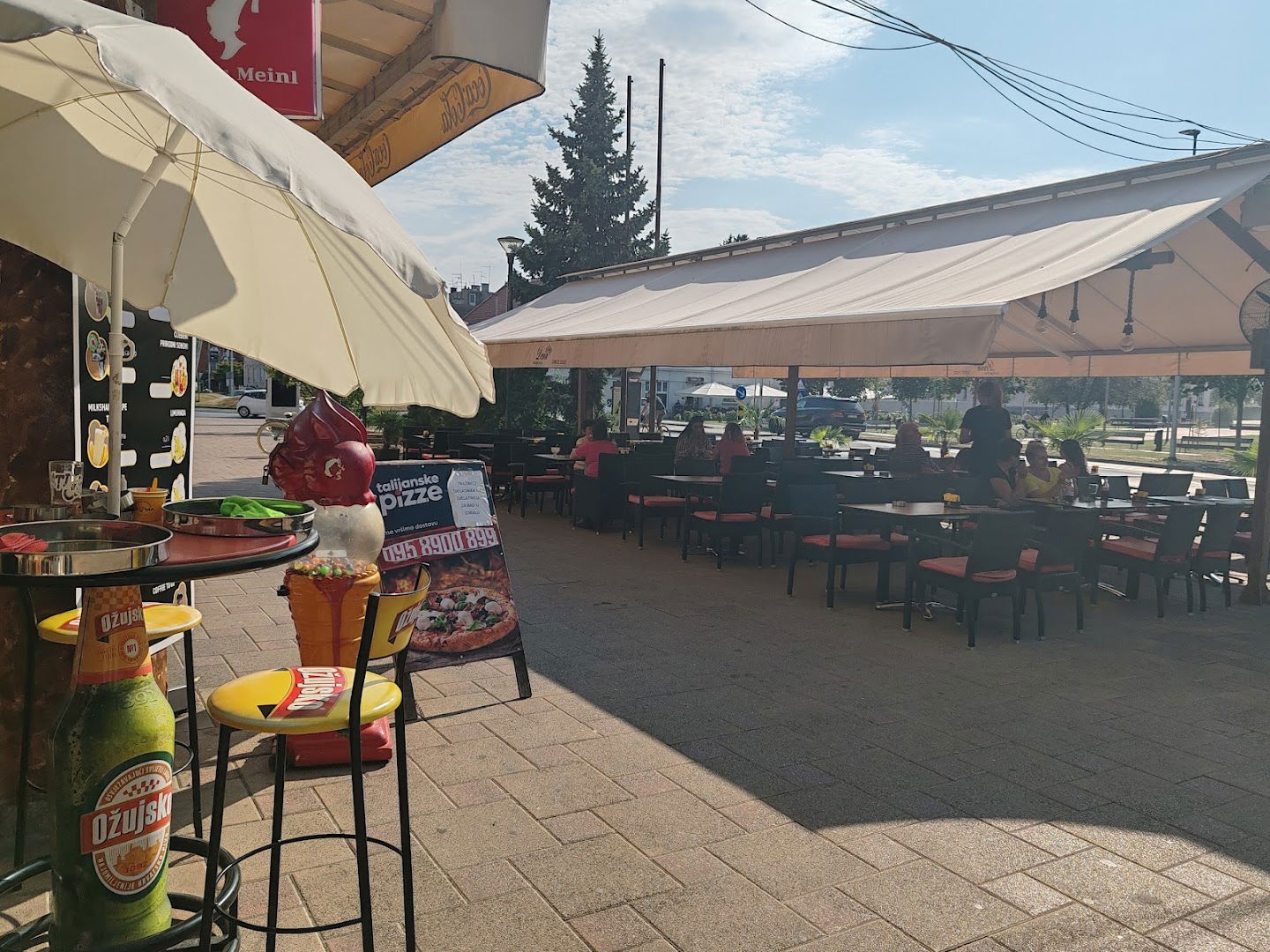 Pizza & Lounge bar DONA