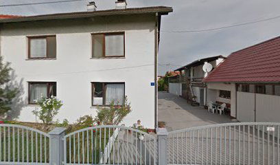 PEDESET NIJANSI salon za njegu kose - vlasnica Petra Jakopec