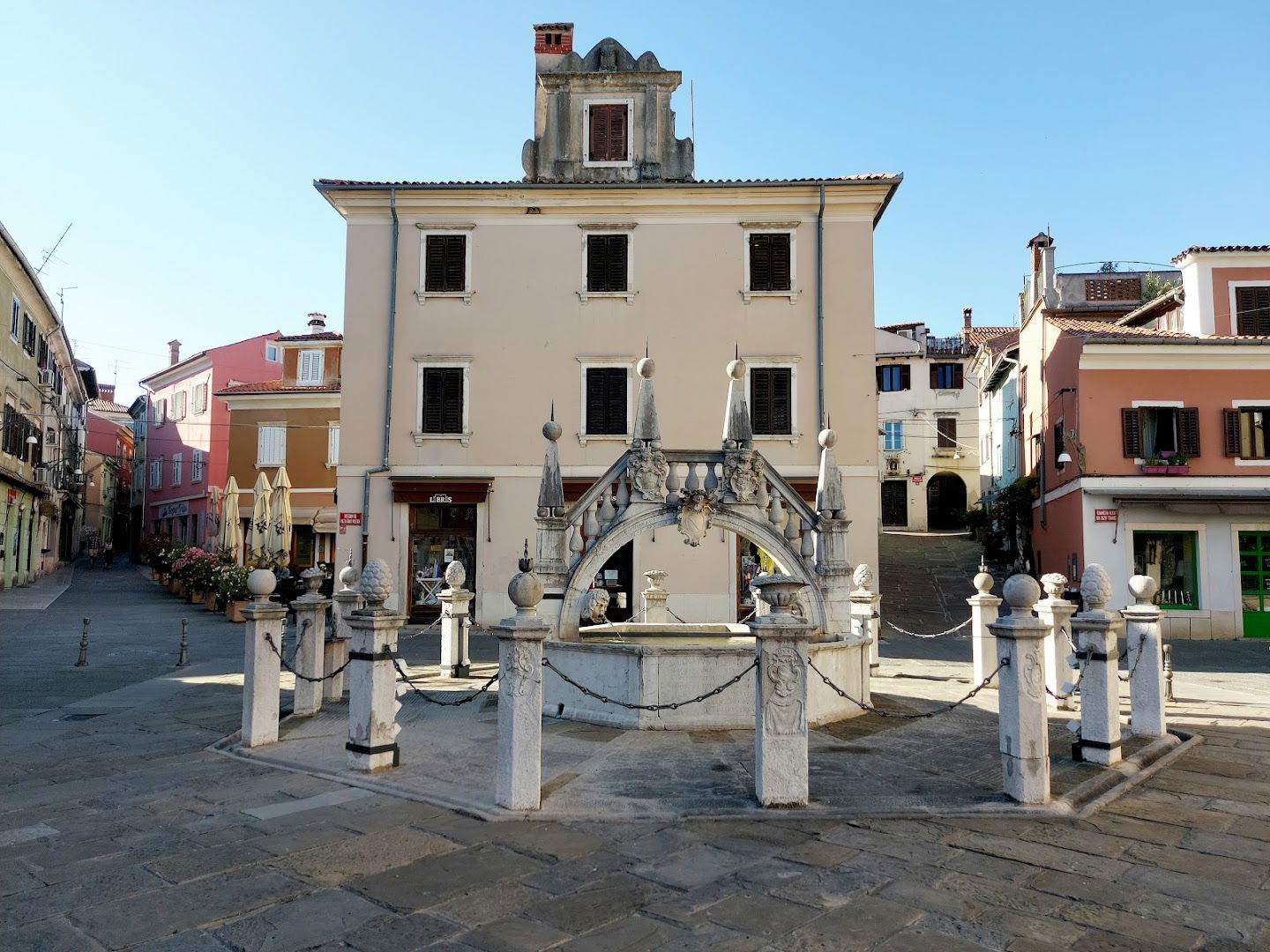 Da Ponte Fountain