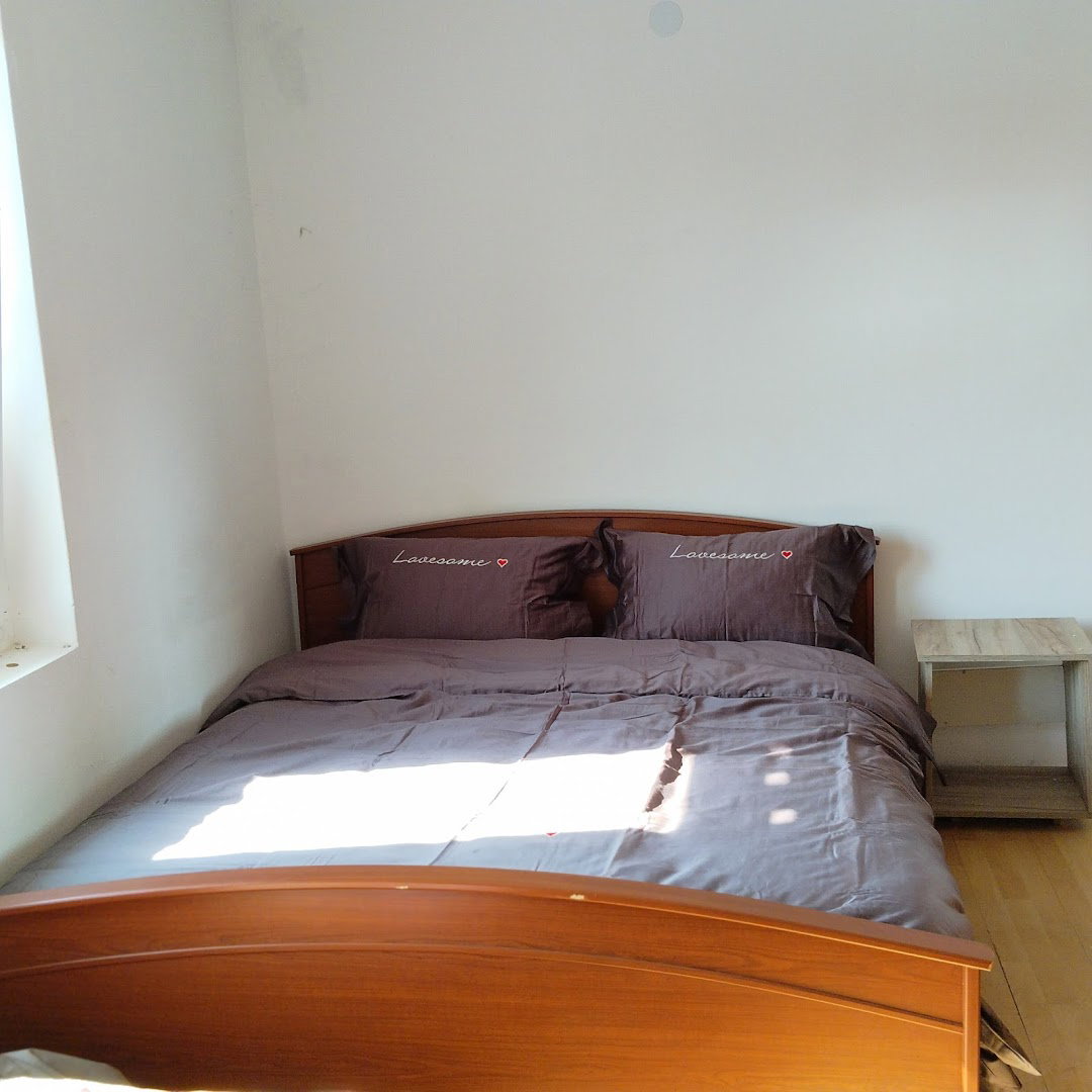 谢果民宿-八方车汇汽车服务中心