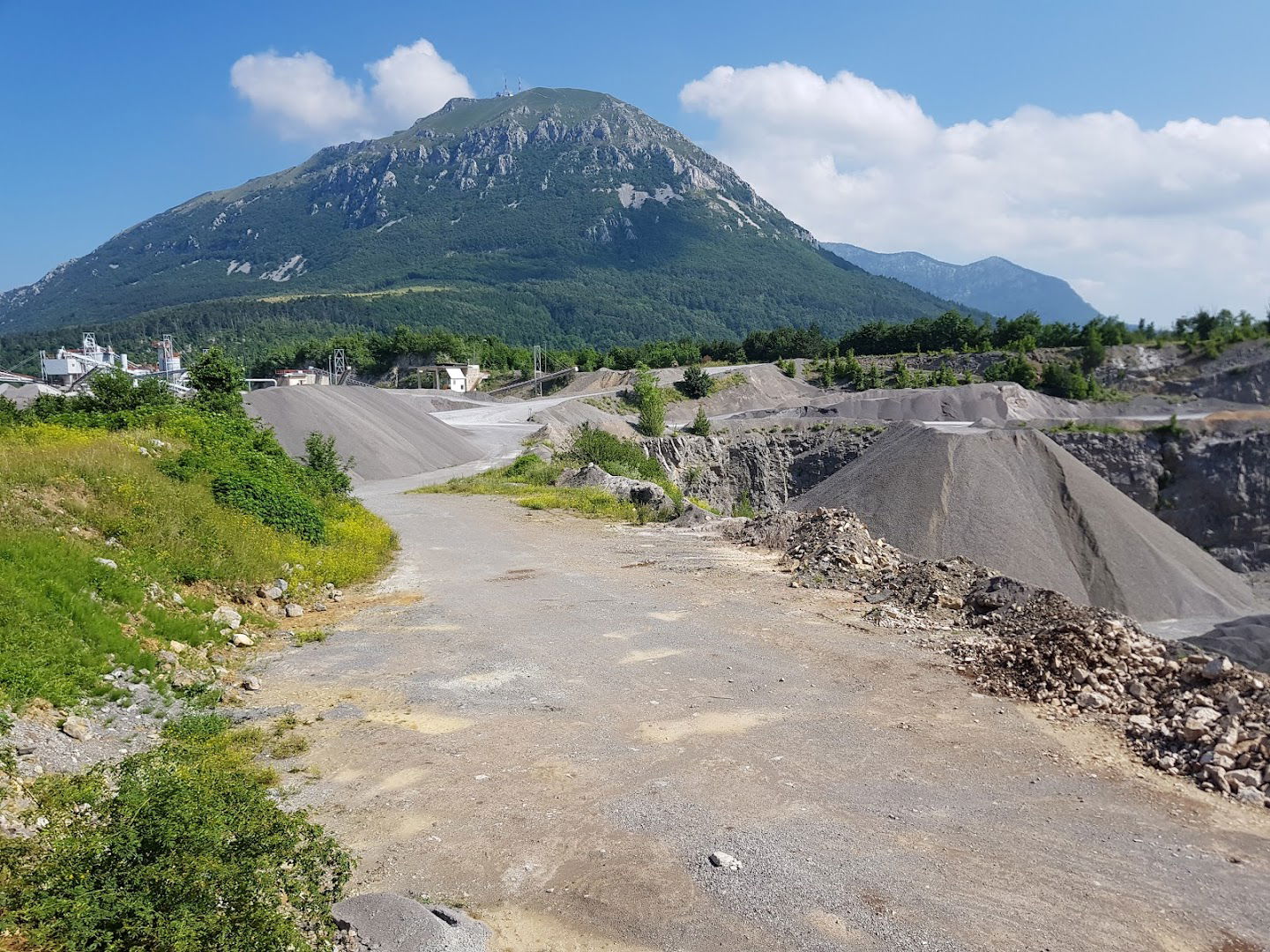 KOLEKTOR CPG d. o. o., Enota gradbeni obrati Laže