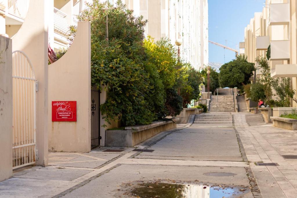 Trstenik Beach Apartments