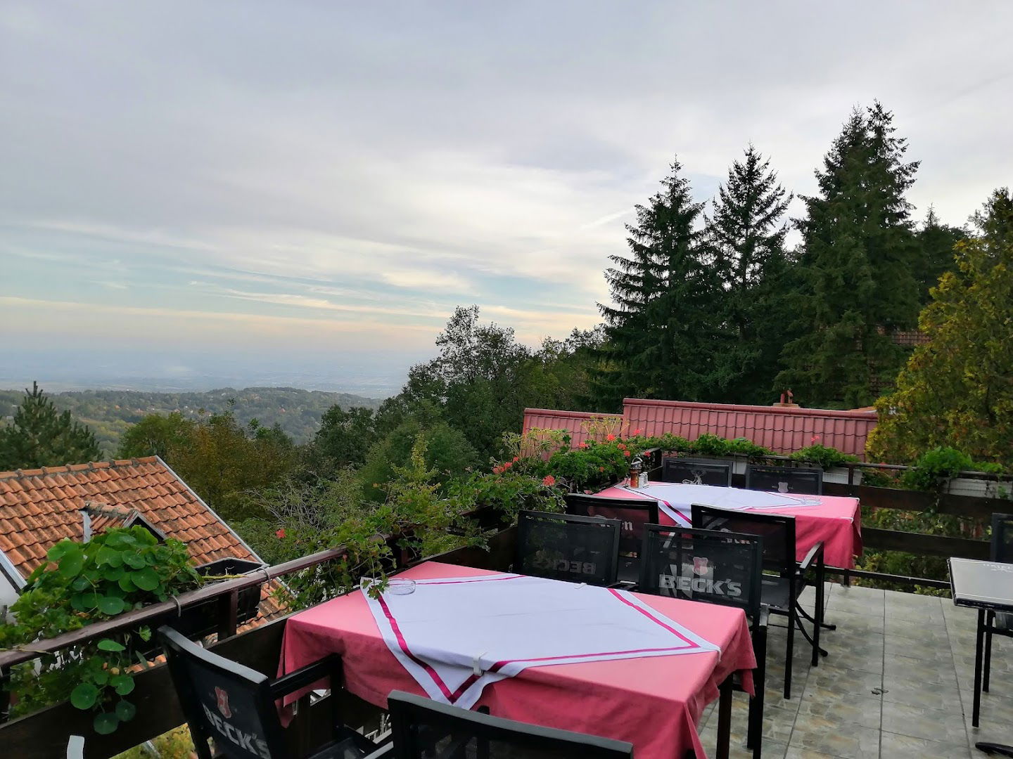 Restoran Motel Piknik