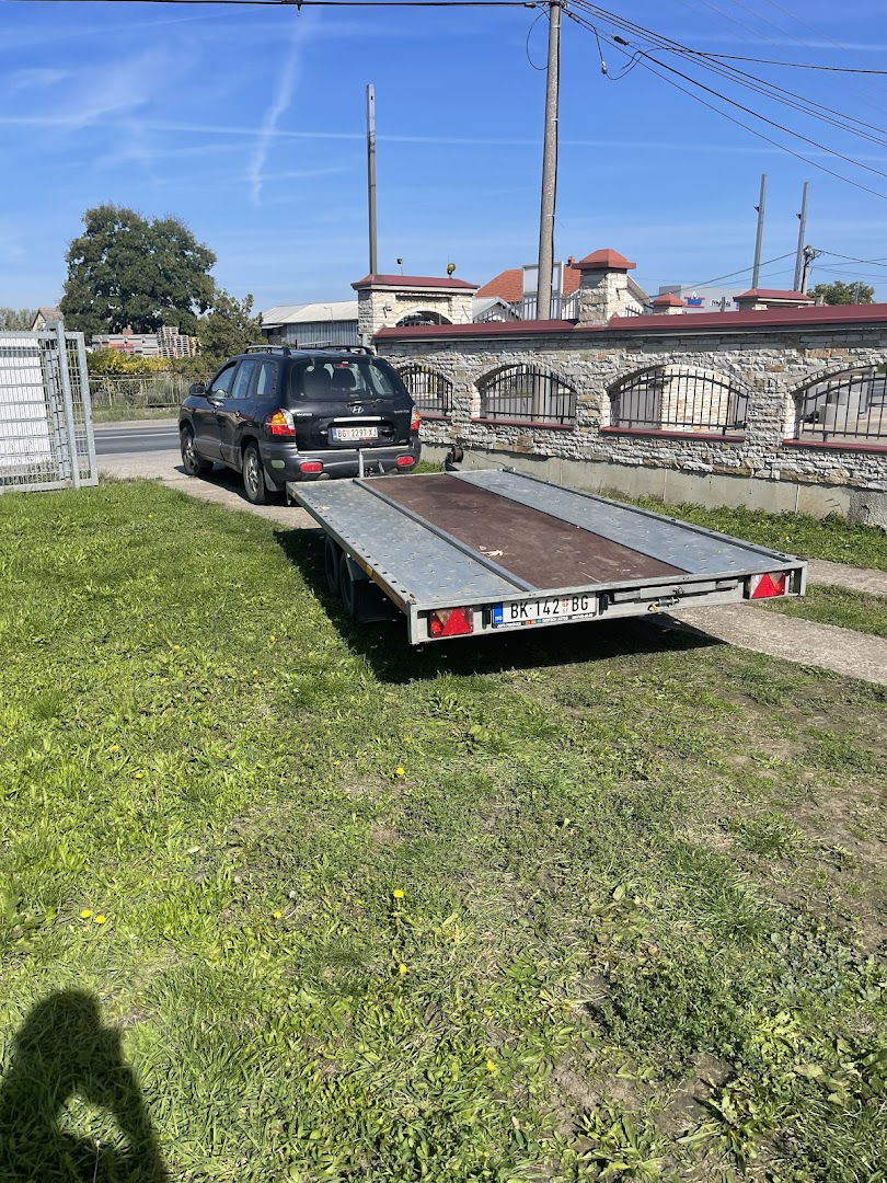 IZNAJMLJIVANJE PRIKOLICA