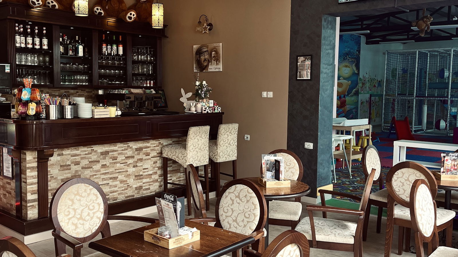 Flash caffe igraonica