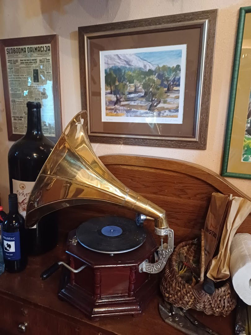 Konoba Padre i Madre