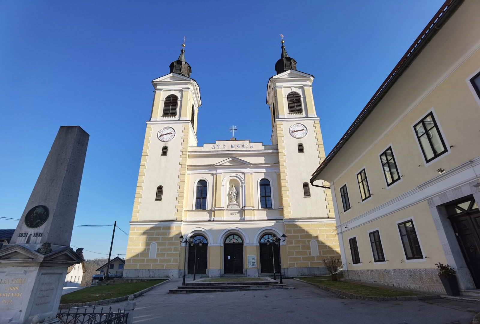 Župnijska cerkev Marijinega rojstva