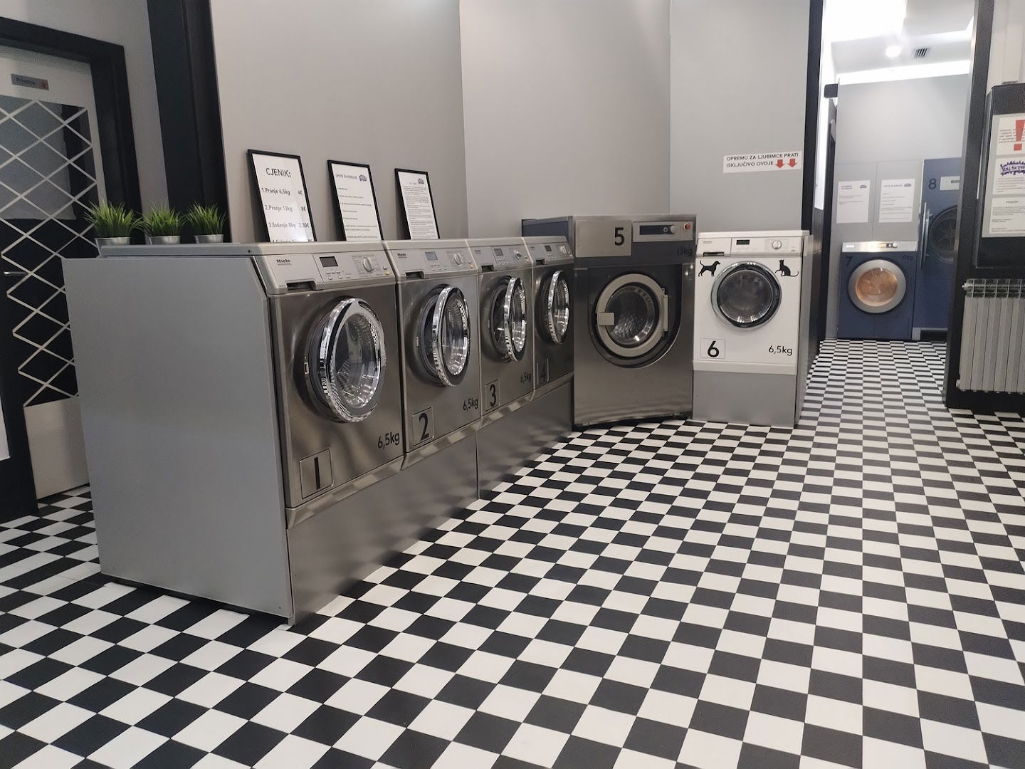 Kaj te pere wash & dry samoposlužna praonica rublja, self service laundry