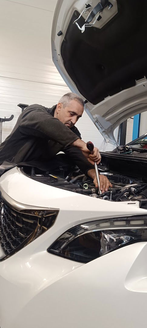 Аутосервис Дејан