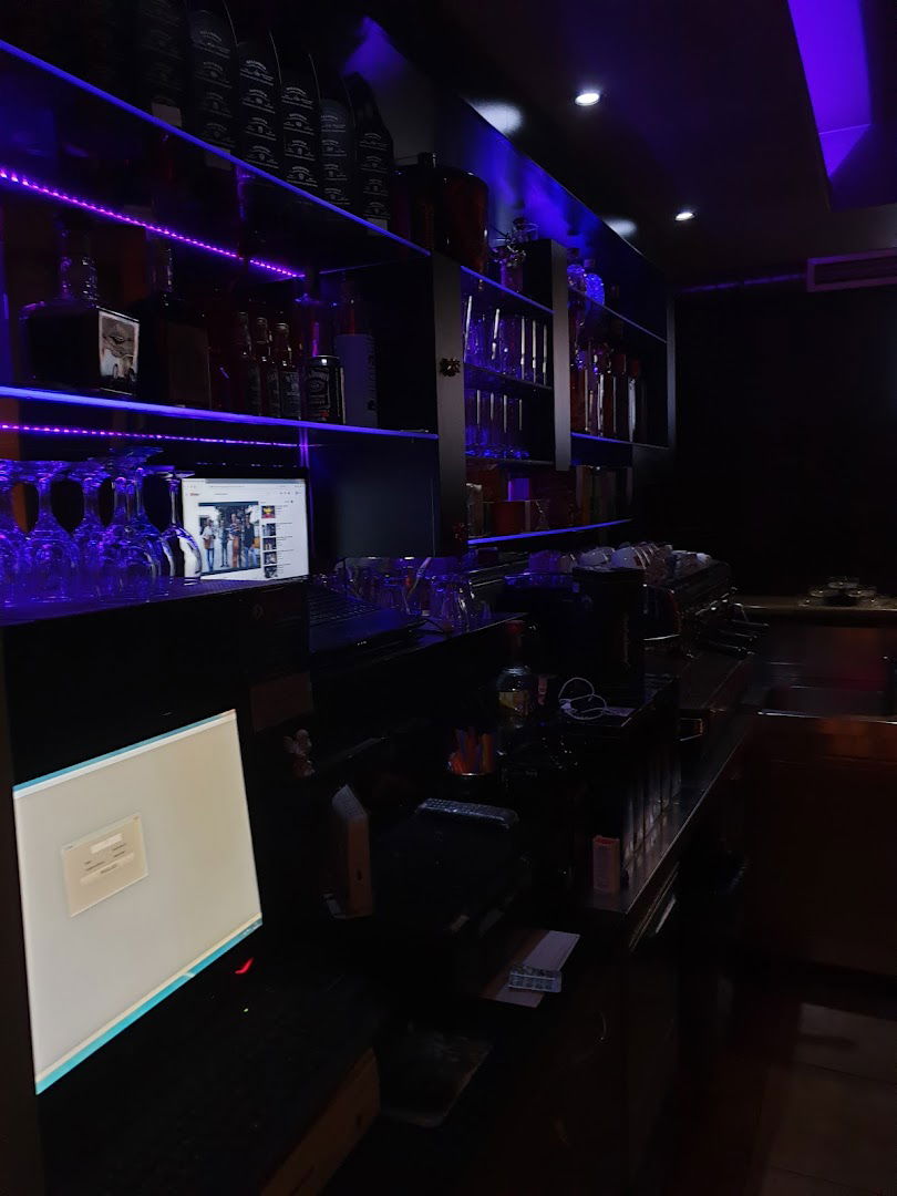 Caffe bar i noćni klub Tif