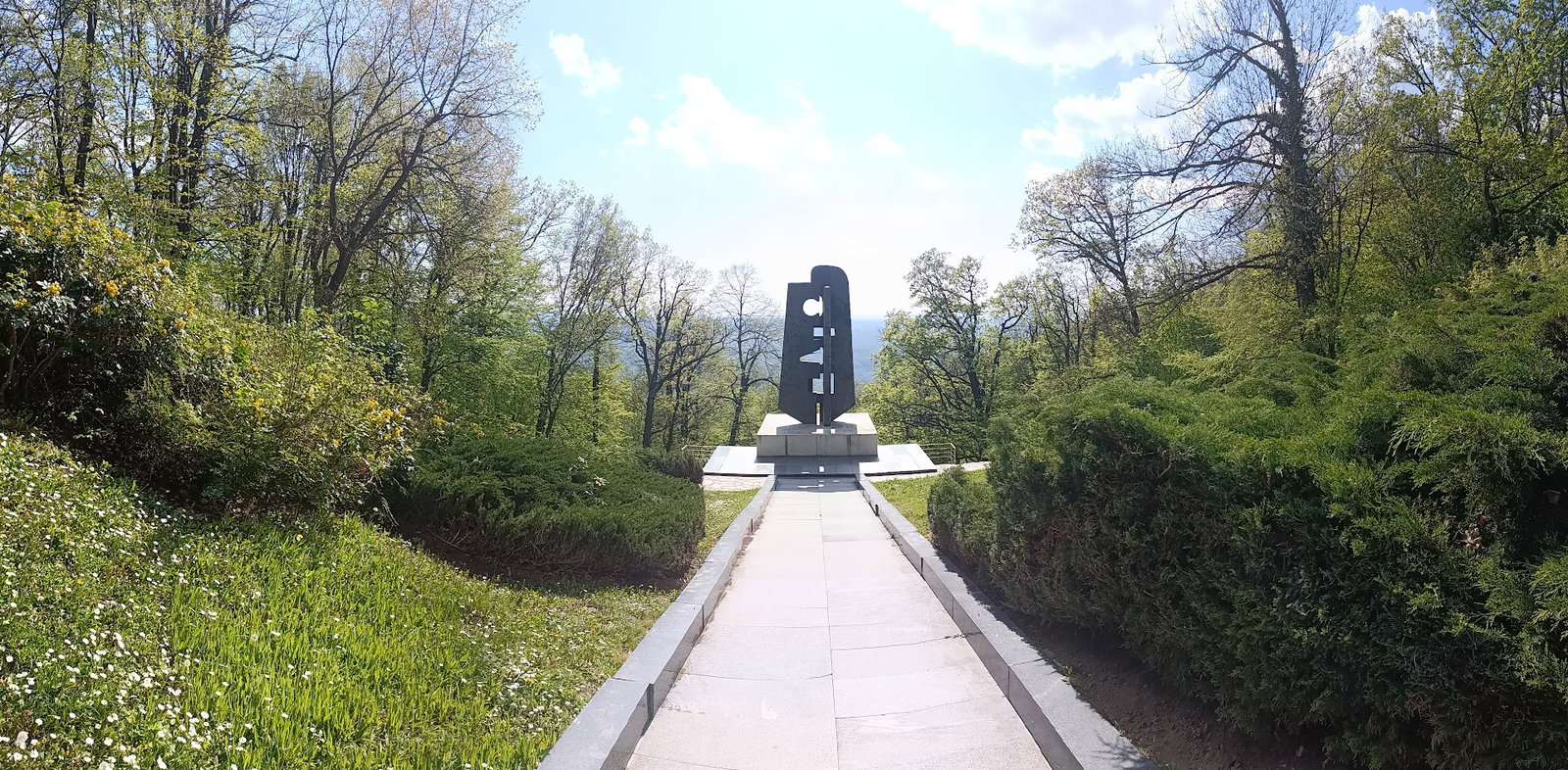 Spomenik sovjetskim ratnim veteranima